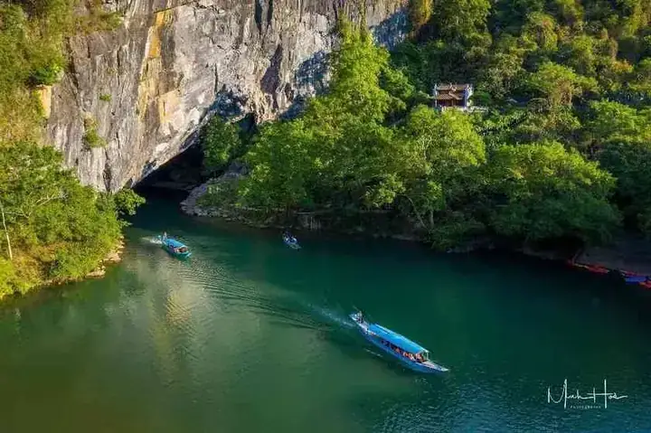 Những Bài Học Từ Đám Tang Cụ Rùa