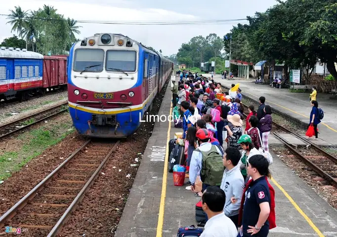 Trả Tiền Vé Tàu Và Mua Vé, Đổi Vé Hay Trả Vé Ra Sao Hợp Lý?