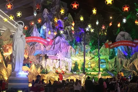 20+ Địa Điểm Đi Chơi Noel Ở Sài Gòn Được Săn Đón Nhất