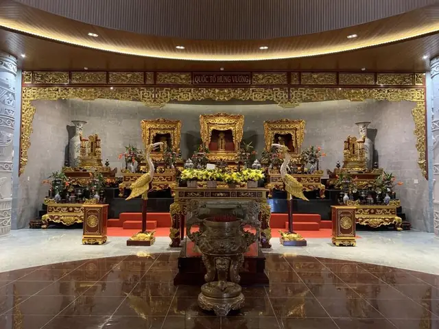 Vẻ Đẹp Linh Thiêng Của Kiến Trúc Bên Trong