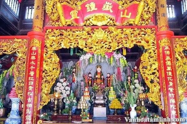 Đền Thờ Mẫu Liễu Hạnh Ở Hà Nội Có Quan Trọng Như Thế Nào?