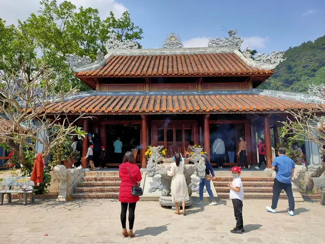 Đền Thờ Mẫu Liễu Hạnh Ở Hà Nội Có Quan Trọng Như Thế Nào?