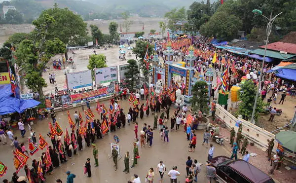 Đi Đền Thờ Ông Hoàng Bảy Ở Hà Nội Như Thế Nào? Đi Đền Thờ Ông Hoàng Bảy Ở Hà Nội Như Thế Nào?