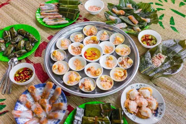 Chi Phí Ăn Uống