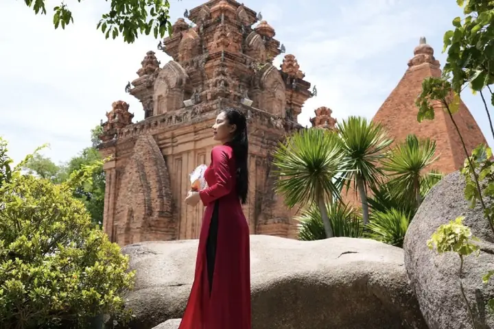 Tháp Bà Ponagar Nha Trang Tháp Bà Ponagar Nha Trang
