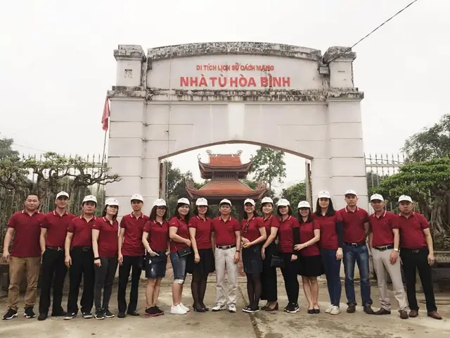 Tích Nhà Tù Hòa Bình