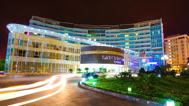 Khách Sạn Lam Kinh Thanh Hóa - Tiết Kiệm 43% Khi Đặt Online