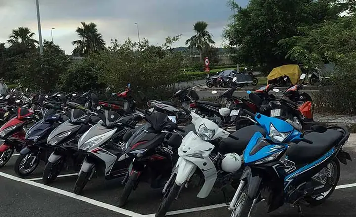 Thuê Xe Máy Tại Sân Bay Phú Bài Tại Motorvina