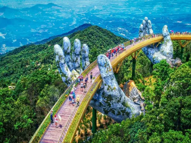 17. Bà Nà Hill - Địa Điểm Ăn Chơi Đà Nẵng 17. Bà Nà Hill - Địa Điểm Ăn Chơi Đà Nẵng