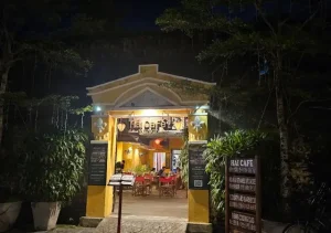 Hai Café Bbq Courtyard