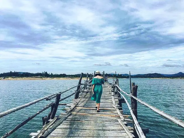 12. Cầu Ông Cọp
