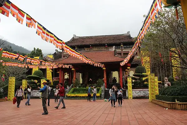 15. Khu Di Tích Danh Thắng Yên Tử