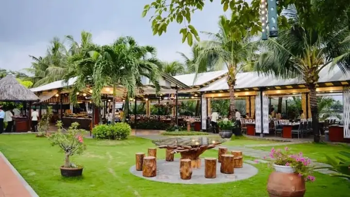 Khu Du Lịch Tân Cảng