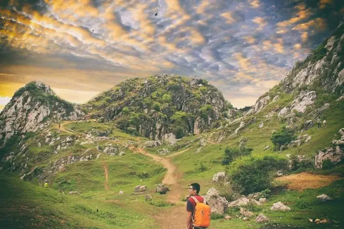 Núi Trầm - Cung Đường Trekking Đẹp Quyến Rũ
