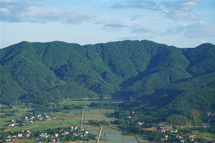 Núi Hàm Lợn - Nơi Trekking Gần Hà Nội Cho Người Ưa Thử Thách