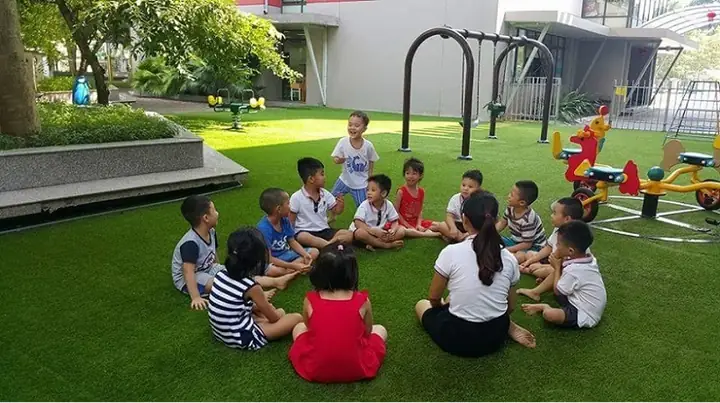 Tại Sao Nên Cho Trẻ Ra Ngoài Chơi?