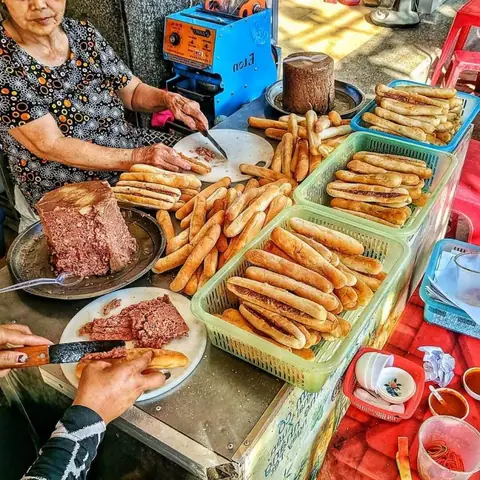 Top 20 Quán Ăn Vặt Hải Phòng 2025 – Chỗ Nào Ăn Cũng "đổ Gục"!