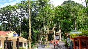 Đền Thượng Ba Vì - Điểm Đến Linh Thiêng Trên Núi Tản Viên