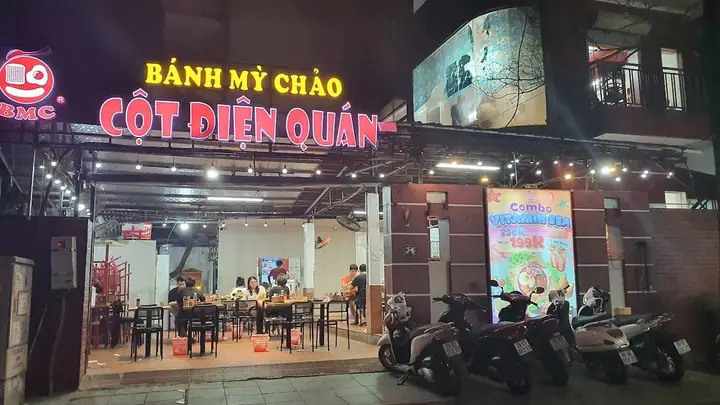 Bánh Mì Chảo Ở Cột Điện Quán Đặng Văn Ngữ Có Gì Ngon? | Xanh Sm