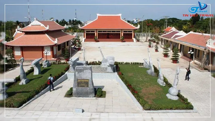 Ngày 02: Khu Lưu Niệm Cao Văn Lầu - Phật Bà Nam Hải - Cà Mau Ngày 02: Khu Lưu Niệm Cao Văn Lầu - Phật Bà Nam Hải - Cà Mau