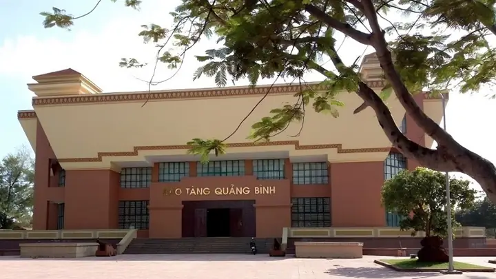 Bảo Tàng Tổng Hợp Quảng Bình