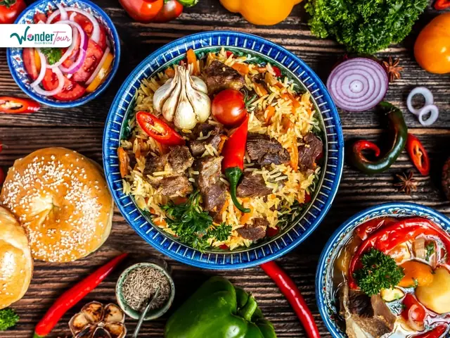 Khám Phá Ẩm Thực Khi Đi Đà Nẵng Huế Hội An Tự Túc