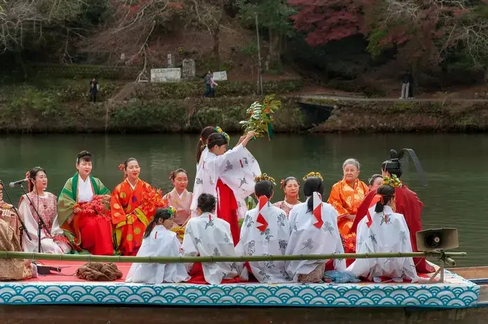 Lễ Hội Momiji Lễ Hội Momiji