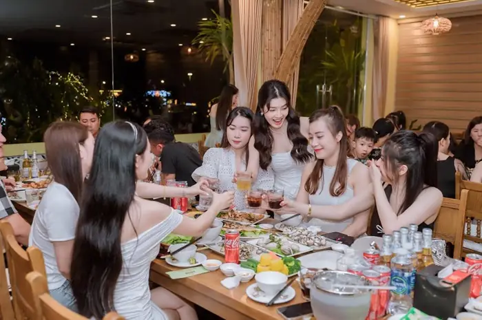 Những Quán Ăn Ngon - Bổ - Rẻ Những Quán Ăn Ngon - Bổ - Rẻ