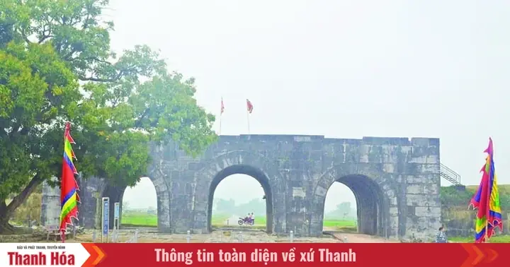 Du Lịch... Về Nguồn