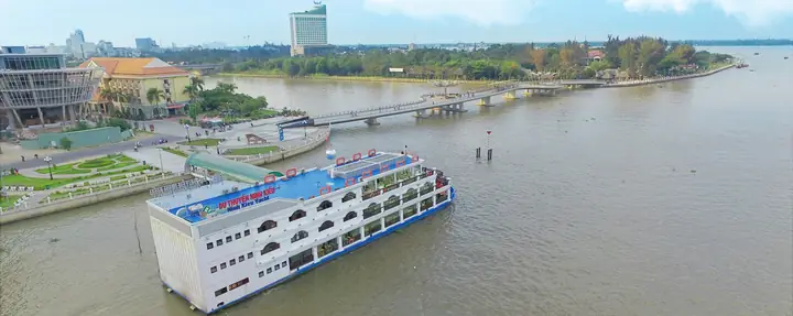 Du Thuyền Ninh Kiều