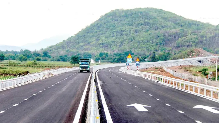 Đường Cao Tốc Vĩnh Hảo - Phan Thiết Và Nha Trang - Cam Lâm: Kỳ Vọng Tạo Đột Phá Kinh Tế Nam Trung Bộ Đường Cao Tốc Vĩnh Hảo - Phan Thiết Và Nha Trang - Cam Lâm: Kỳ Vọng Tạo Đột Phá Kinh Tế Nam Trung Bộ
