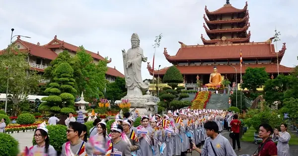 Đường Đến Chùa Thanh Tâm (chùa Phật Cô Đơn) Chiêm Bái Xá Lợi ...