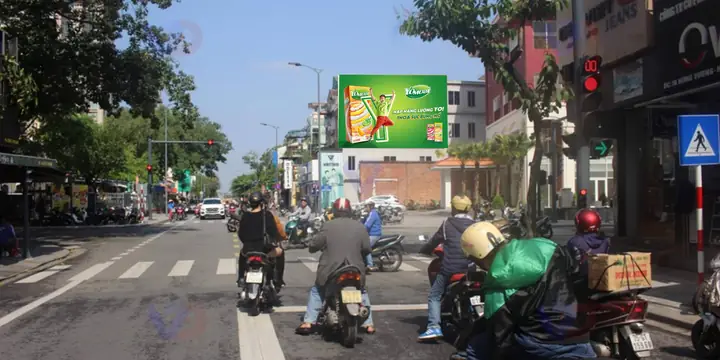 Ngã Tư Hùng Vương - Nguyễn Tri Phương - Vuong Di Advertising