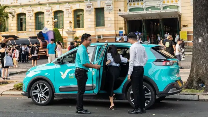Taxi Và Dịch Vụ Gọi Xe Công Nghệ (grab, Be, Gojek)