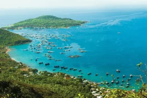 Sân Bay Cam Ranh Gần Những Địa Điểm Du Lịch Nào?