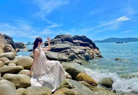 Ghềnh Ráng Tiên Sa – Vẻ Đẹp “đốn Tim” Những Tín Đồ Yêu Biển