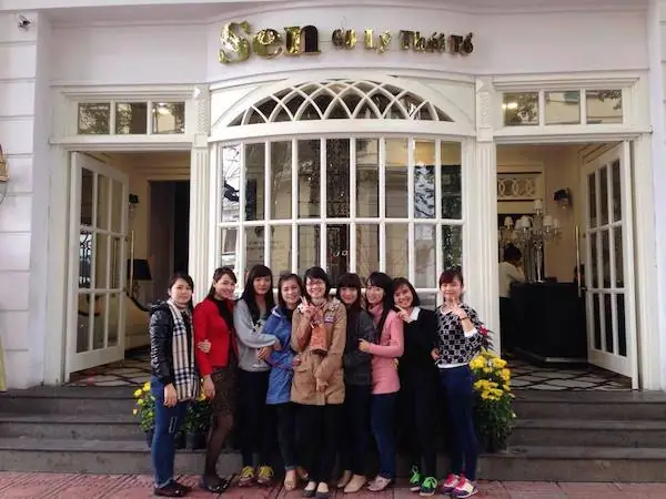 Giá Buffet Sen Lý Thái Tổ: Cập Nhật Mới Nhất & Hướng Dẫn Đặt Bàn