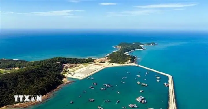 Giá Vé Tàu Du Lịch Ra Đảo Cô Tô Đồng Loạt Tăng Lên Ngay Trước Mùa ...
