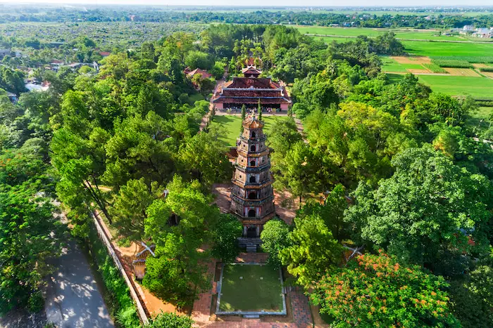 Khuôn Viên Chùa