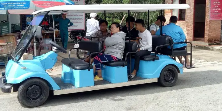 Giá Vé Di Chuyển Bên Trong Địa Đạo Củ Chi Giá Vé Di Chuyển Bên Trong Địa Đạo Củ Chi