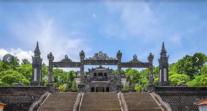 Cổng Tam Quan Và Nghi Môn: Lối Vào Uy Nghi