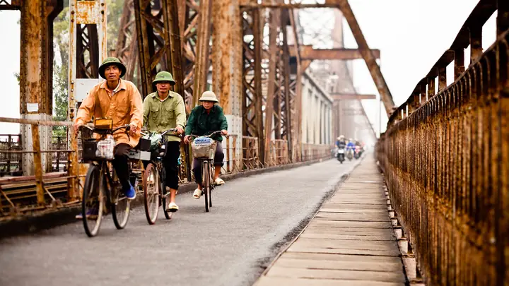 Gioi Thieu Ve Cau Long Bien O Ha Noi