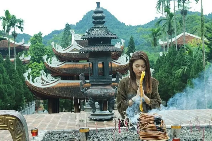 Chùa Hương Tích Hà Tĩnh - Ngôi Chùa Thiêng Giữa Đại Ngàn