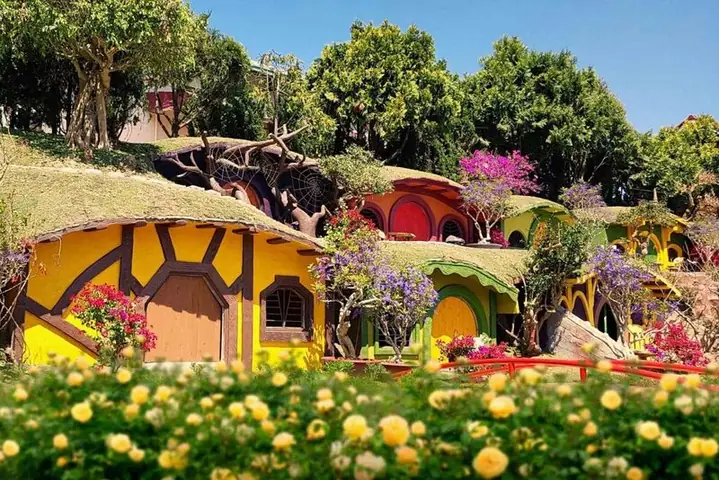 Dalat Fairytale Land – Làng Cổ Tích & Hầm Rượu Vang Vĩnh Tiến Dalat Fairytale Land – Làng Cổ Tích & Hầm Rượu Vang Vĩnh Tiến