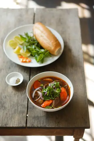 Bánh Mì Bò Kho