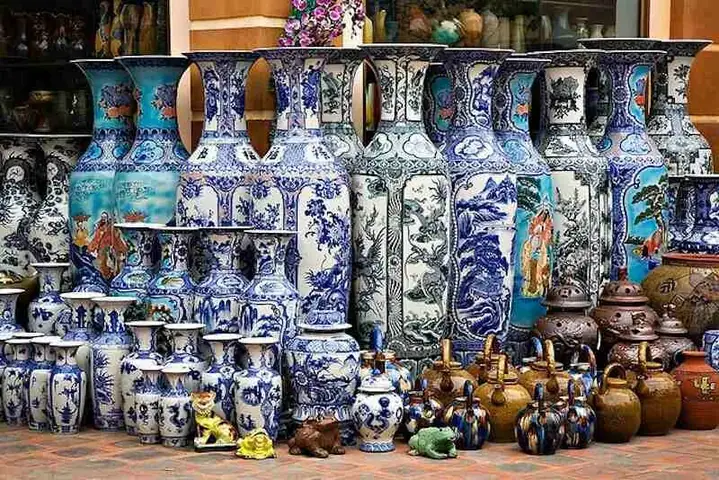 Gốm Sứ Bát Tràng (huyện Gia Lâm, Hà Nội)
