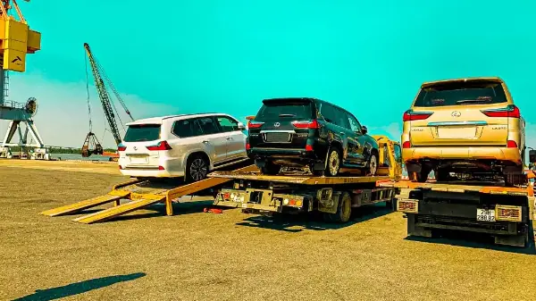 Gửi Ô Tô Vào Sài Gòn: Bảng Giá, Dịch Vụ Chuyên Nghiệp Và Kinh Nghiệm Cần Biết Gửi Ô Tô Vào Sài Gòn: Bảng Giá, Dịch Vụ Chuyên Nghiệp Và Kinh Nghiệm Cần Biết