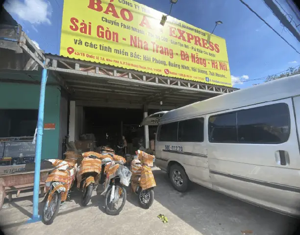 Gửi Xe Máy Từ Hà Nội Vào Sài Gòn Gửi Xe Máy Từ Hà Nội Vào Sài Gòn