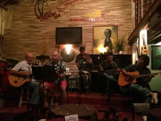 Guitar Hawaii Hội An Live Music Bar: Bảng Xếp Hạng Chi Tiết Các Điểm Đến Âm Nhạc Hàng Đầu Tại Hội An