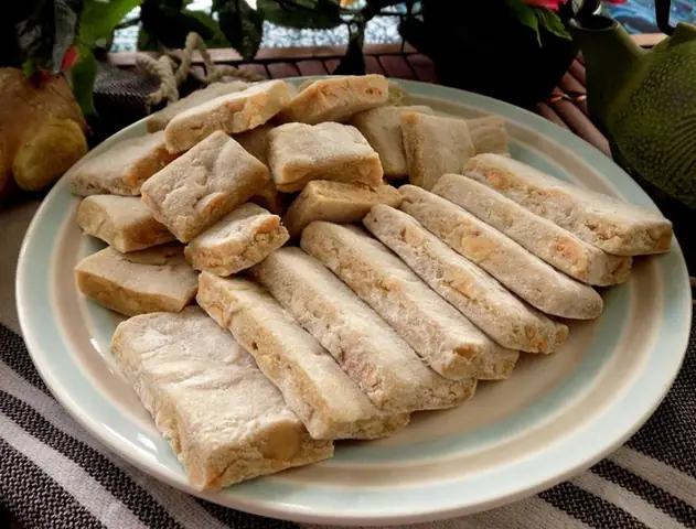 Mứt, Bánh Kẹo Đặc Sản – Ý Tưởng Mua Quà Lưu Niệm Ở Hà Nội Dành Cho Tín Đồ Hảo Ngọt